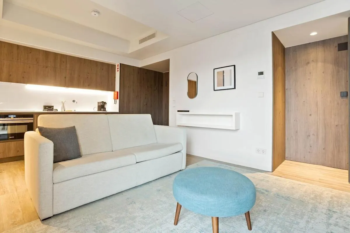 Santos Luxury Studio And Gym V Lisbon